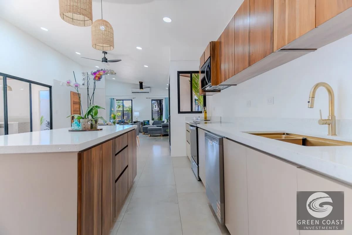 Uvita Oasis: Walk to Whale Tail Beach from Your Brand-New Luxury Villa with Private Pool — view 2, Bahía Ballena, Osa, Costa Rica