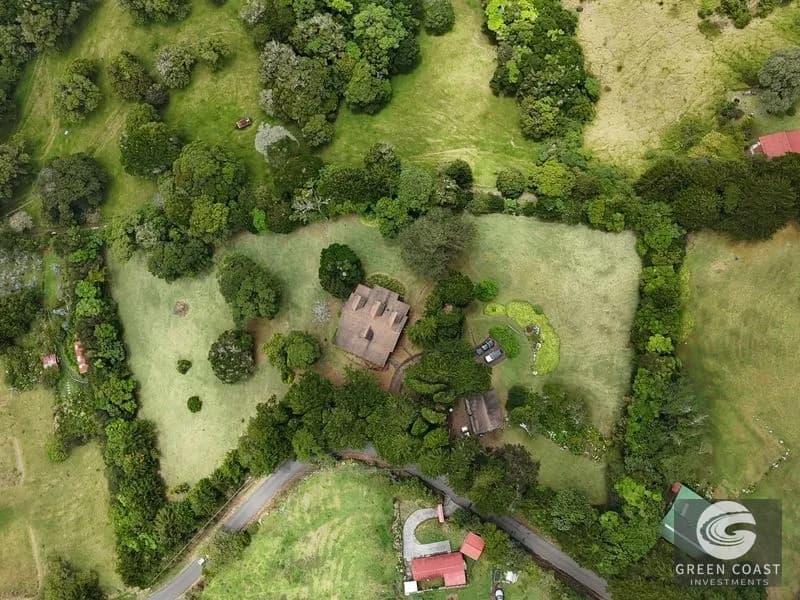 Luxury Mountain Estate in Heredia: 2-Bed Furnished Retreat on Expansive Acreage — view 2, San José de la Montaña, Barva, Costa Rica