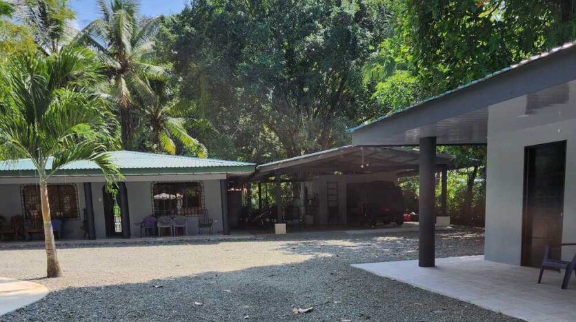 Beach Estate & Main House, three Rentals & a Pool