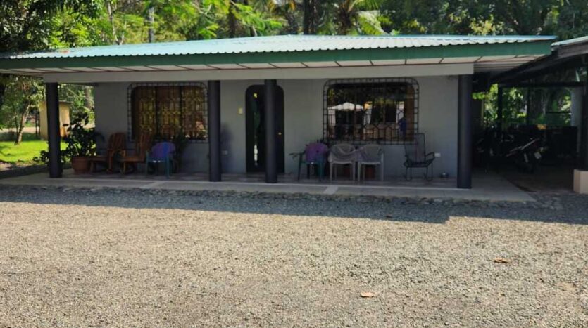 Beach Estate & Main House, three Rentals & a Pool