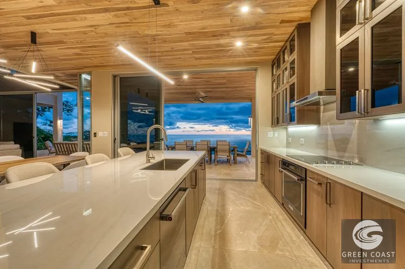 Bella Vista Estate: Ocean & Mountain Views, Waterfall Entry, Infinity Pool, Tropical Luxury — view 15, Dominical, Costa Rica