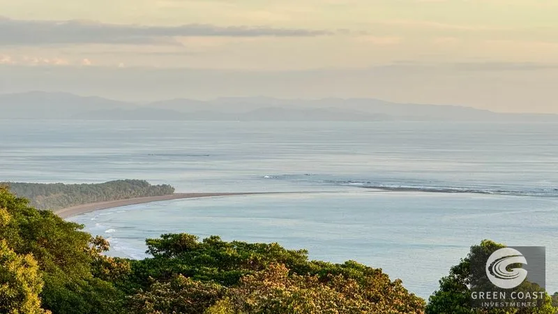 Panoramic Ocean View Lot in Uvita: 5,000 m² Near Playa Hermosa with Refreshing Breezes — view 1, Uvita, Bahia Ballena, Costa Rica
