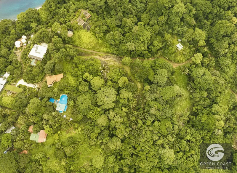 Panoramic Ocean View Lot in Uvita: 5,000 m² Near Playa Hermosa with Refreshing Breezes — view 2, Uvita, Bahia Ballena, Costa Rica