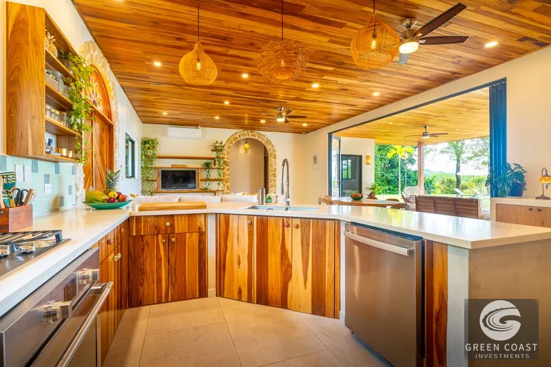 Ojochal Oasis: Modern Tropical Home with Ocean & Mountain Views, Smart Features & Bali-Style Pool — view 15, Ojochal, Costa Rica