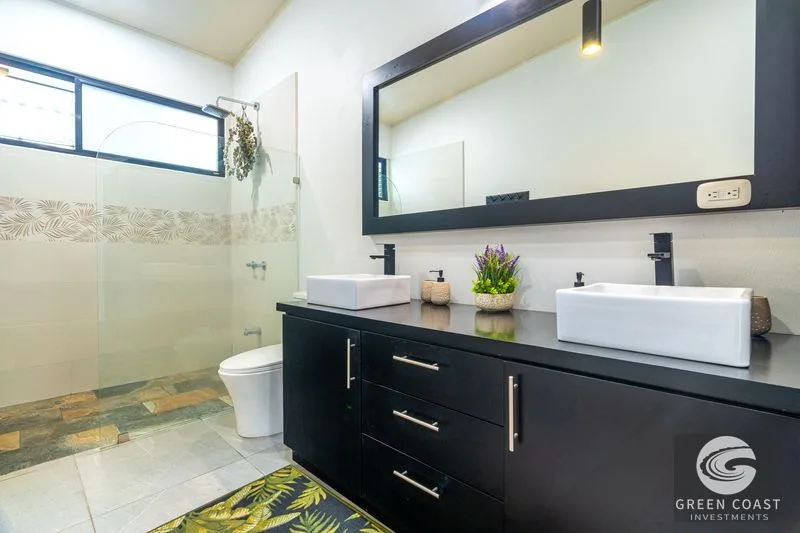 Uvita Oasis: Modern 3-Bed Home Steps from National Park Beach & Town Amenities — view 14, Bahía Ballena, Osa, Costa Rica