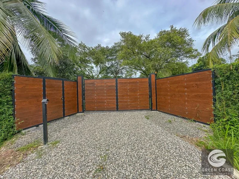 Charming 2-Bedroom Home in the Heart of Ojochal – Privacy, Convenience, and Opportunity Await! — view 4, Ojochal, Costa Rica