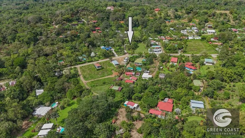 Charming 2-Bedroom Home in the Heart of Ojochal – Privacy, Convenience, and Opportunity Await! — view 5, Ojochal, Costa Rica