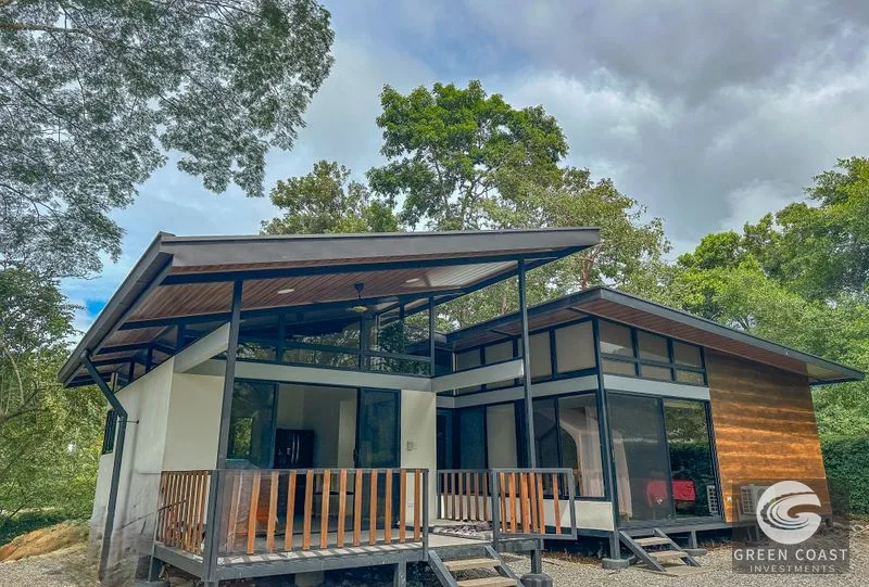 Charming 2-Bedroom Home in the Heart of Ojochal – Privacy, Convenience, and Opportunity Await! — view 9, Ojochal, Costa Rica