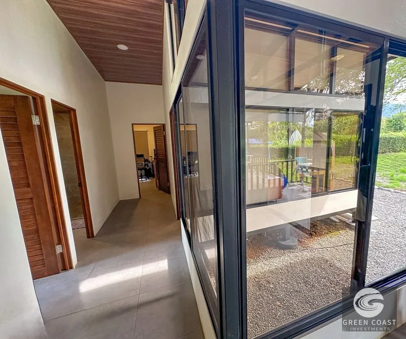 Charming 2-Bedroom Home in the Heart of Ojochal – Privacy, Convenience, and Opportunity Await! — view 12, Ojochal, Costa Rica