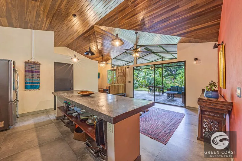 Riverfront Sanctuary: 3BR Ojochal Home on 7 Acres with Private Swimming Holes & Expansion Potential — view 4, Ojochal, Osa, Costa Rica