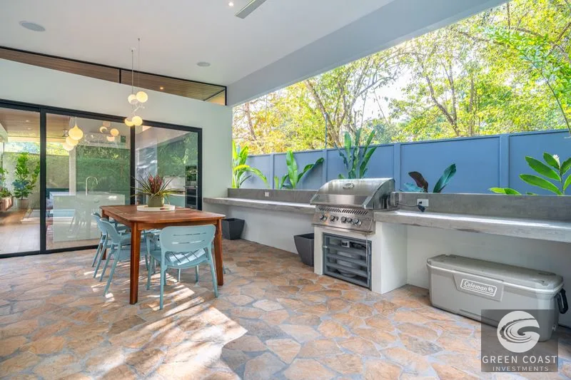 Stunning 3-Bedroom, 2.5-Bathroom Tropical Mid-Century Modern Home – Steps from the Beach — view 7, Uvita, Osa, Costa Rica