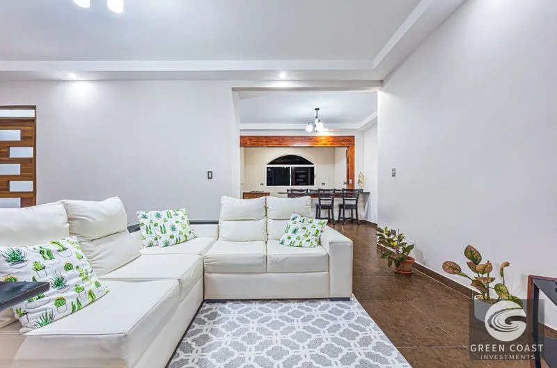 Uvita 5-Bed Home: Walk to Town, Room for Pool & Turnkey Airbnb Potential — view 8, Uvita, Bahia Ballena, Costa Rica