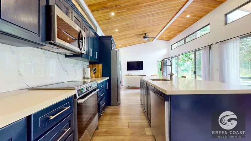 Modern 3BR Ojochal Home: Gated Community, Pool, Furnished & Family-Friendly Near Beaches & Schools — view 6, Ojochal, Costa Rica