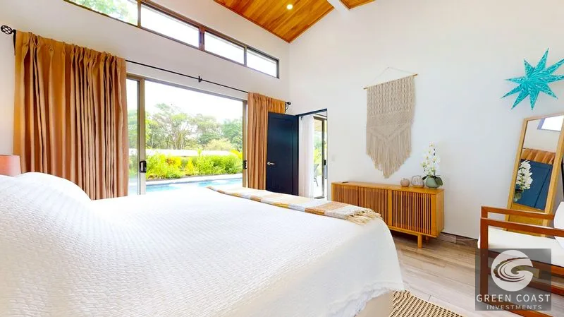 Modern 3BR Ojochal Home: Gated Community, Pool, Furnished & Family-Friendly Near Beaches & Schools — view 14, Ojochal, Costa Rica