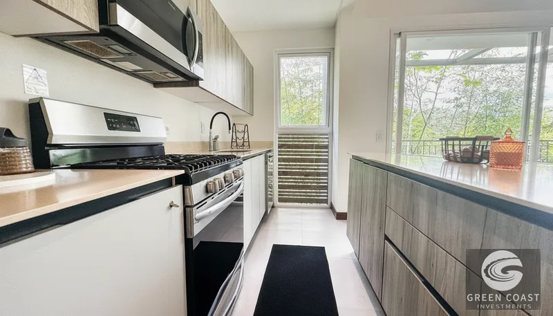 Modern Tropical Retreat in Playa Hermosa: Furnished 2-Bed Townhome with Pool & Jungle Views — view 5, Jacó, Garabito, Costa Rica