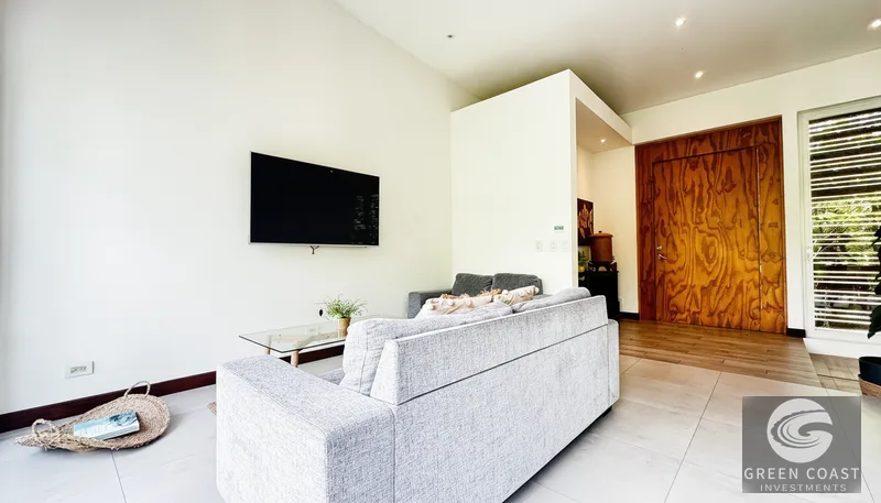 Modern Tropical Retreat in Playa Hermosa: Furnished 2-Bed Townhome with Pool & Jungle Views — view 11, Jacó, Garabito, Costa Rica