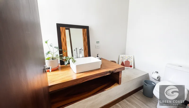 Modern Tropical Retreat in Playa Hermosa: Furnished 2-Bed Townhome with Pool & Jungle Views — view 13, Jacó, Garabito, Costa Rica