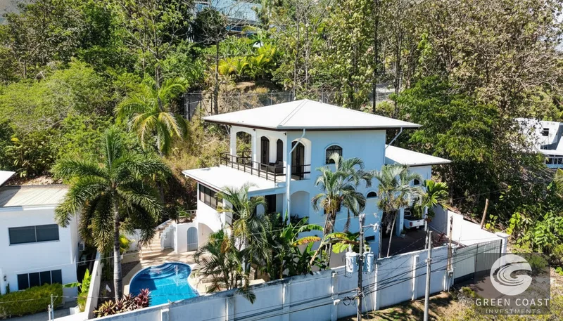 Surfside Villa: Newly Renovated 5-Bed Luxury Retreat Steps from Playa Hermosa Beach — view 5, Jacó, Garabito, Costa Rica