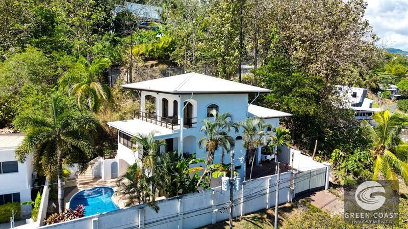 Surfside Villa: Newly Renovated 5-Bed Luxury Retreat Steps from Playa Hermosa Beach — view 17, Costa Rica