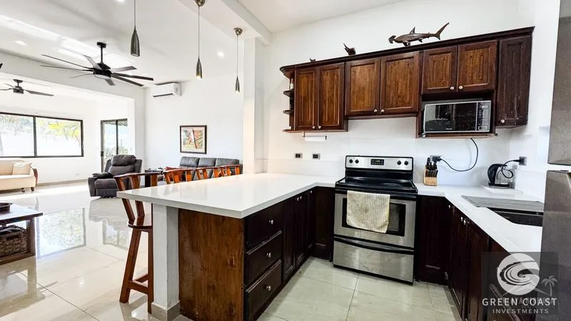 Surfside Villa: Newly Renovated 5-Bed Luxury Retreat Steps from Playa Hermosa Beach — view 20, Costa Rica