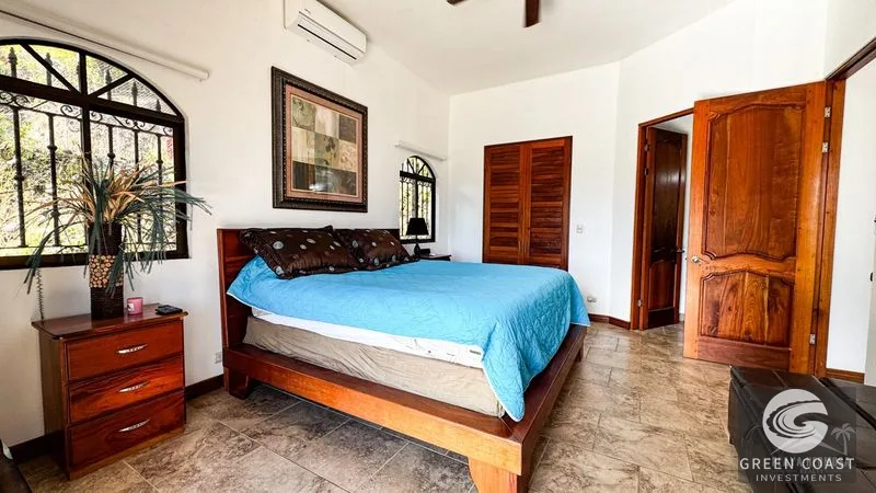 Surfside Villa: Newly Renovated 5-Bed Luxury Retreat Steps from Playa Hermosa Beach — view 26, Costa Rica