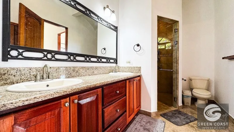 Surfside Villa: Newly Renovated 5-Bed Luxury Retreat Steps from Playa Hermosa Beach — view 31, Costa Rica