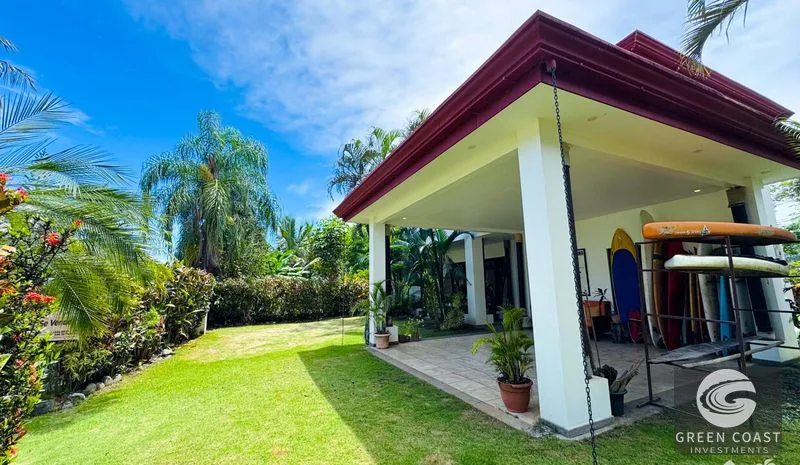 Beachfront Luxury in Hermosa Palms: 3-Bed Home with Ocean View Terrace — view 11, Jacó, Garabito, Costa Rica