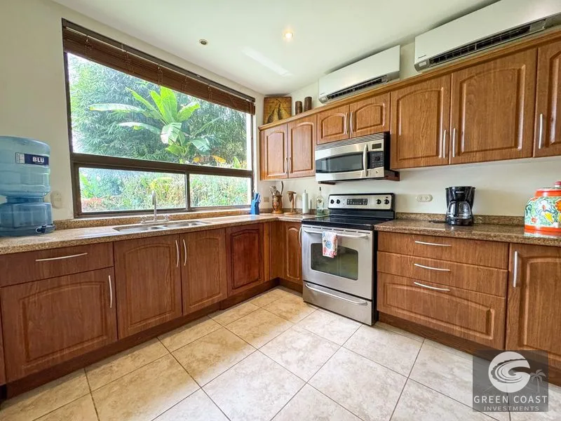 Beachfront Luxury in Hermosa Palms: 3-Bed Home with Ocean View Terrace — view 29, Costa Rica