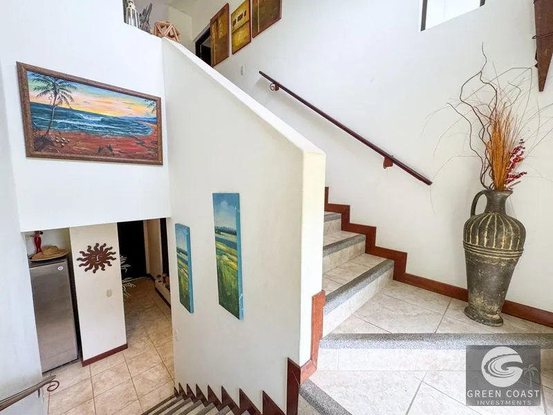 Beachfront Luxury in Hermosa Palms: 3-Bed Home with Ocean View Terrace — view 32, Costa Rica