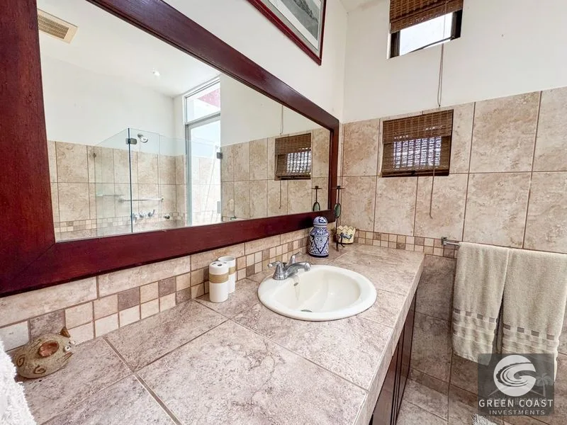 Beachfront Luxury in Hermosa Palms: 3-Bed Home with Ocean View Terrace — view 41, Costa Rica