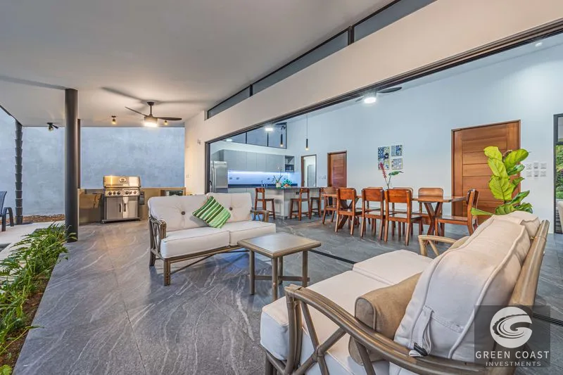 Uvita Luxury Villa: Walk to Amenities, Private Pool & Income Potential — view 3, Uvita, Costa Rica