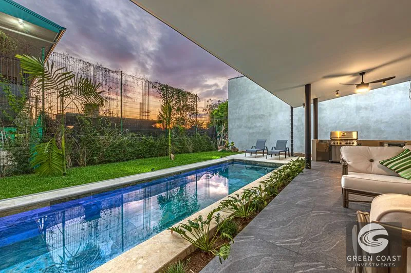 Uvita Luxury Villa: Walk to Amenities, Private Pool & Income Potential — view 6, Uvita, Costa Rica