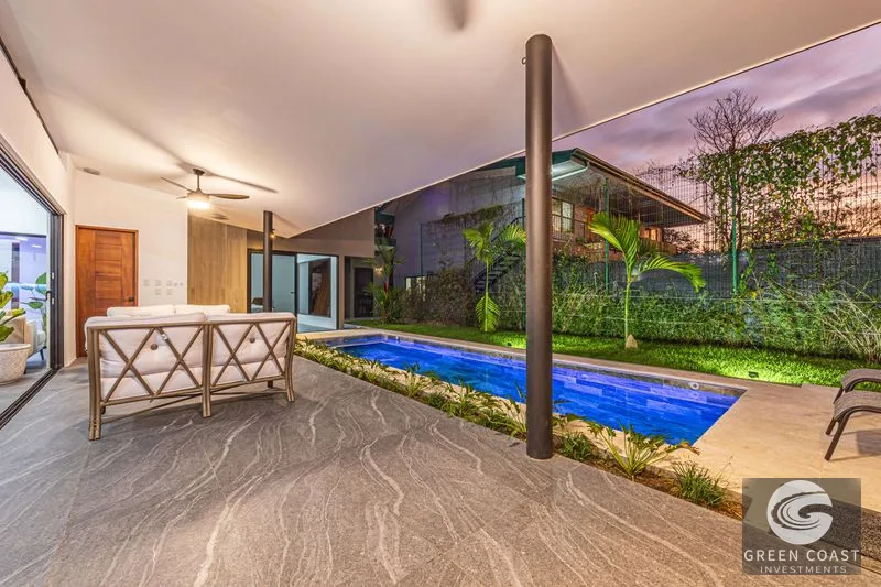 Uvita Luxury Villa: Walk to Amenities, Private Pool & Income Potential — view 7, Uvita, Costa Rica