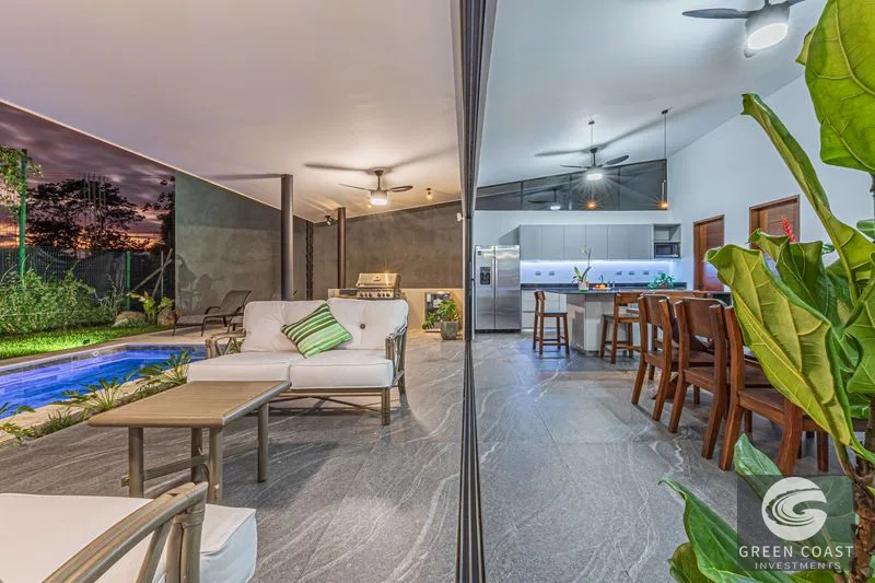 Uvita Luxury Villa: Walk to Amenities, Private Pool & Income Potential — view 13, Uvita, Costa Rica