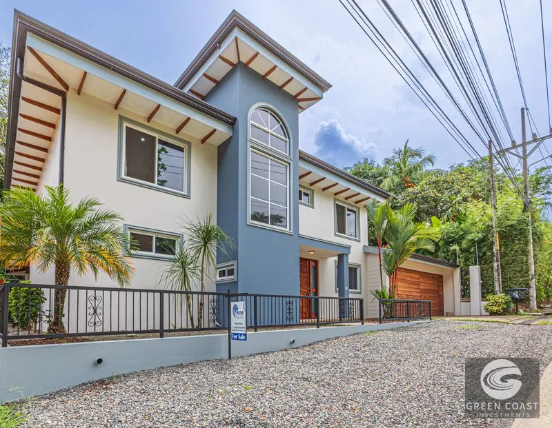 Downtown Uvita Commercial Hub: Versatile Property with Pool & Income Potential — view 2, Costa Rica, Costa Rica
