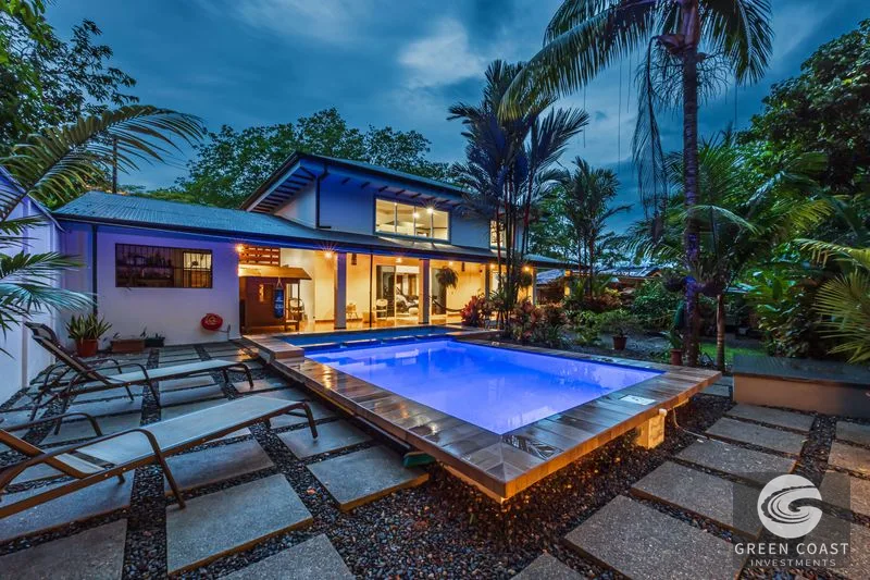 Downtown Uvita Commercial Hub: Versatile Property with Pool & Income Potential — view 4, Costa Rica, Costa Rica