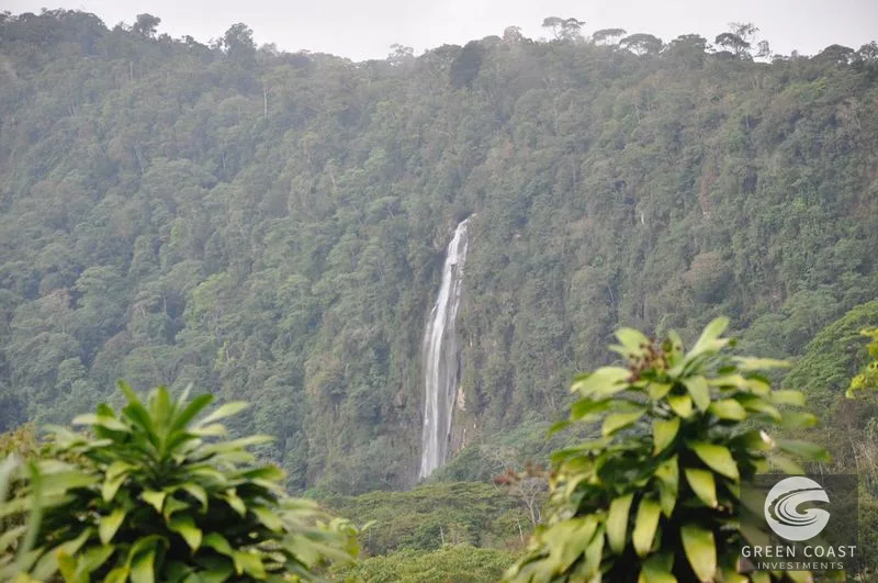 Uvita Mountain Farm: San Luis Waterfall Views & Usable Land for Your Costa Rica Dream — view 2, San Isidro, Costa Rica