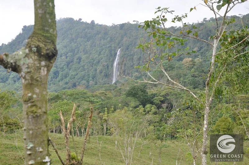 Uvita Mountain Farm: San Luis Waterfall Views & Usable Land for Your Costa Rica Dream — view 14, San Isidro, Costa Rica