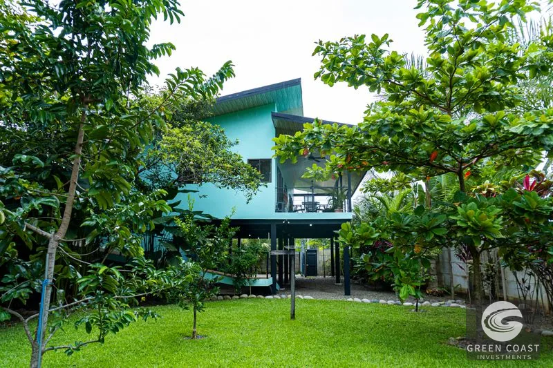 Uvita Tropical Oasis: 2-Bed Home with Pool, Mountain Views & Lush Gardens — view 4, Uvita, Costa Rica