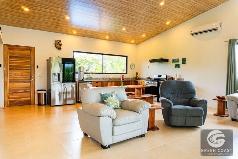 Uvita Tropical Oasis: 2-Bed Home with Pool, Mountain Views & Lush Gardens — view 10, Uvita, Costa Rica