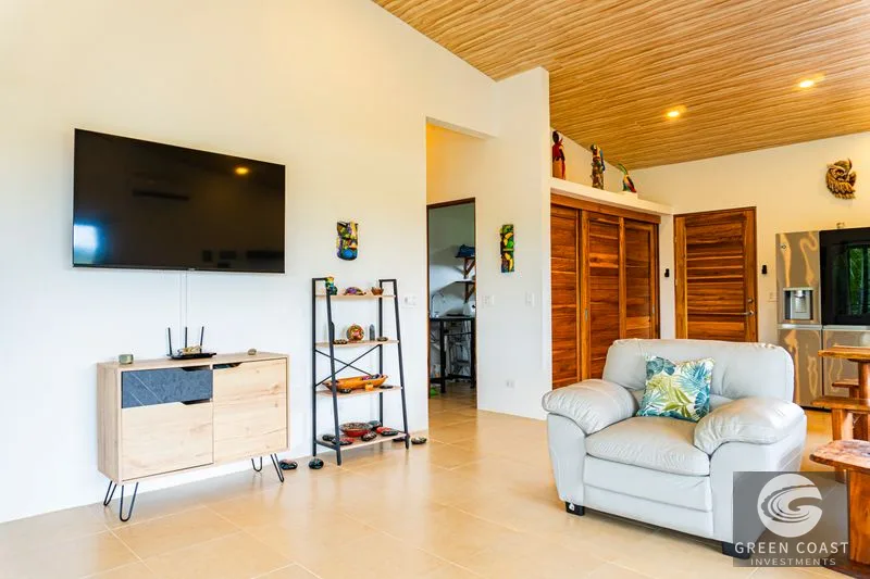 Uvita Tropical Oasis: 2-Bed Home with Pool, Mountain Views & Lush Gardens — view 11, Uvita, Costa Rica