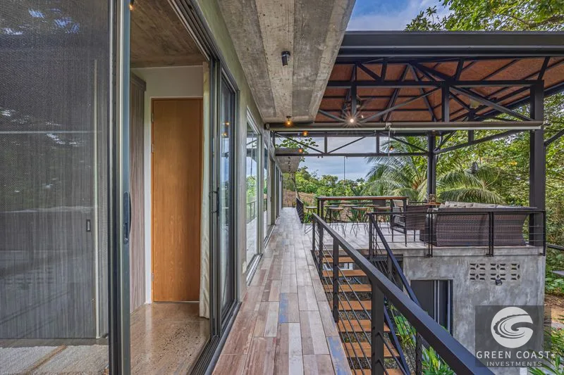 Uvita Modern Industrial Villa: Prime Location, Infinity Pool & Rental Income Potential — view 4, Bahía Ballena, Osa, Costa Rica