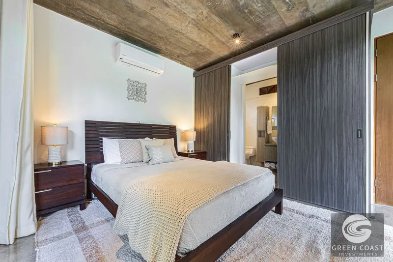 Uvita Modern Industrial Villa: Prime Location, Infinity Pool & Rental Income Potential — view 5, Bahía Ballena, Osa, Costa Rica