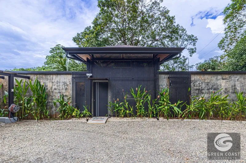 Uvita Modern Industrial Villa: Prime Location, Infinity Pool & Rental Income Potential — view 15, Bahía Ballena, Osa, Costa Rica