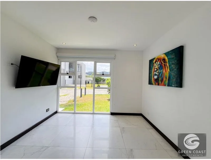Luxury 4-Bed Home in Exclusive Ciudad Quesada Gated Community with Arenal Views — view 3, Ciudad Quesada, Costa Rica