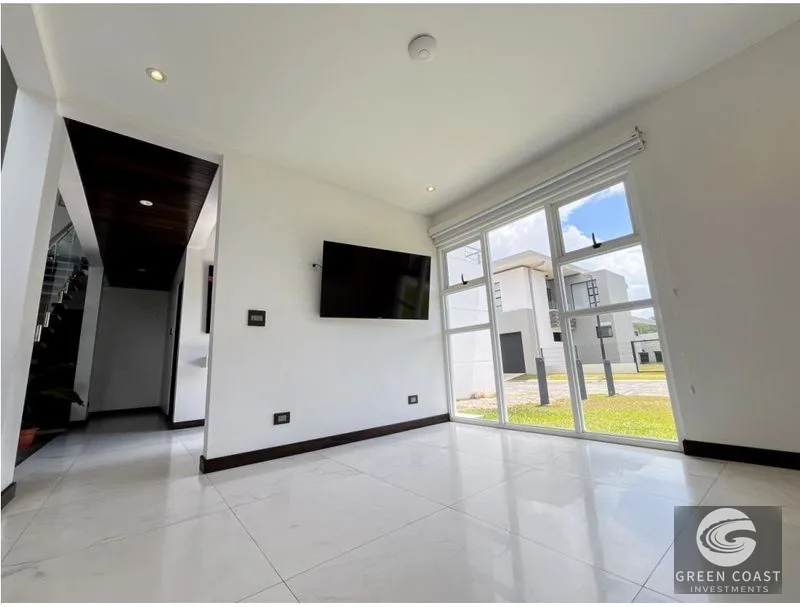 Luxury 4-Bed Home in Exclusive Ciudad Quesada Gated Community with Arenal Views — view 4, Ciudad Quesada, Costa Rica