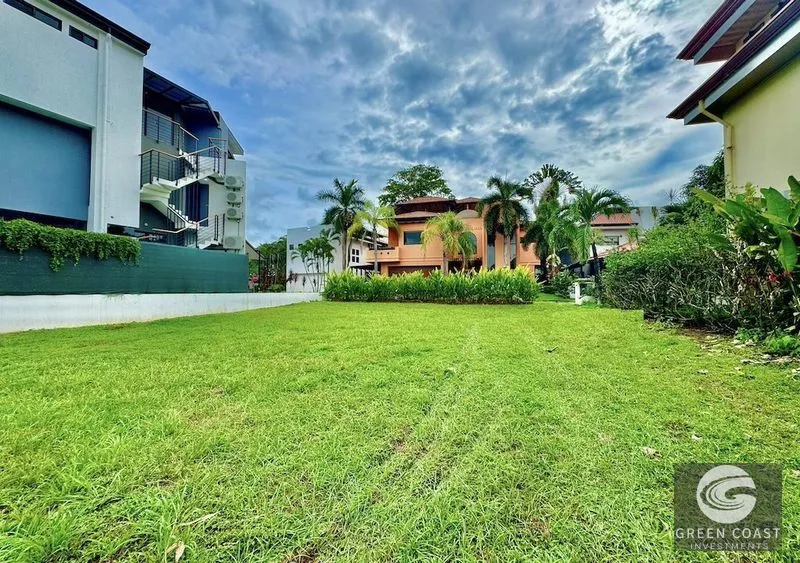 Exclusive Beachfront Lot in Hermosa Palms: Build Your Dream Home in a Gated Community — view 2, Costa Rica, Costa Rica