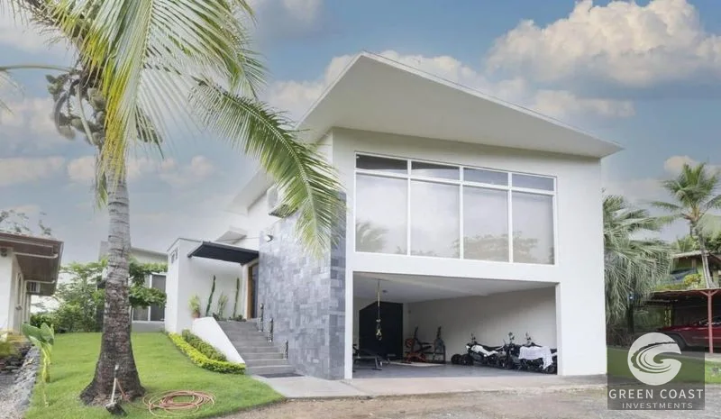Modern 3-Bed Home in Gated Loma Del Mar, Playa Hermosa – Fully Furnished & Ready! — view 1, Jacó, Garabito, Costa Rica