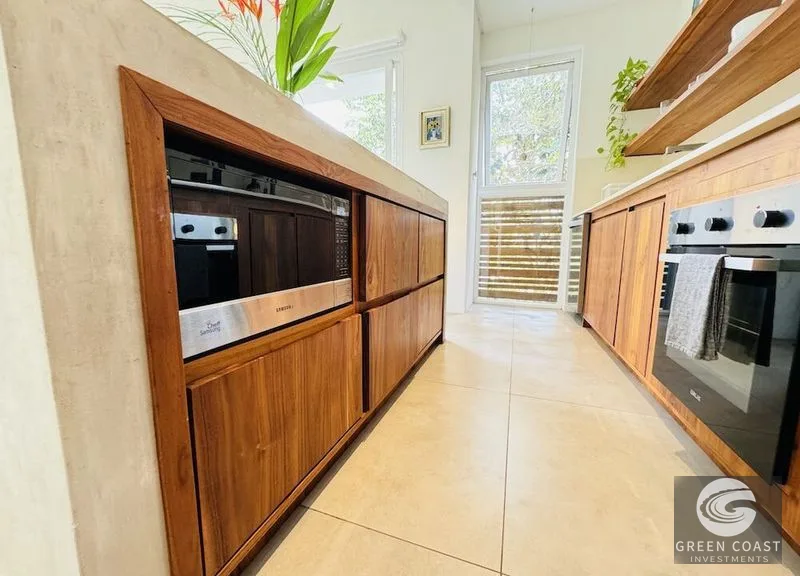 Eco-Luxury 3-Bed Home Near Hermosa Beach w/ Pool & Ocean Glimpses — view 13, Jacó, Garabito, Costa Rica