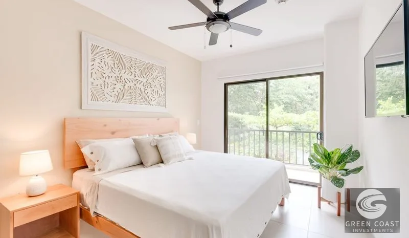 Jaco Beach Condo: Renovated 3-Bed Oasis with Pool, Nature Views & Steps to Sand — view 5, Jacó, Garabito, Costa Rica